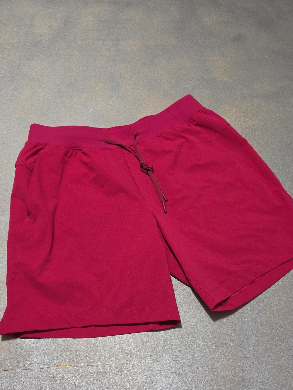 lululemon athletica Men's Shorts in Fuchsia Pink
